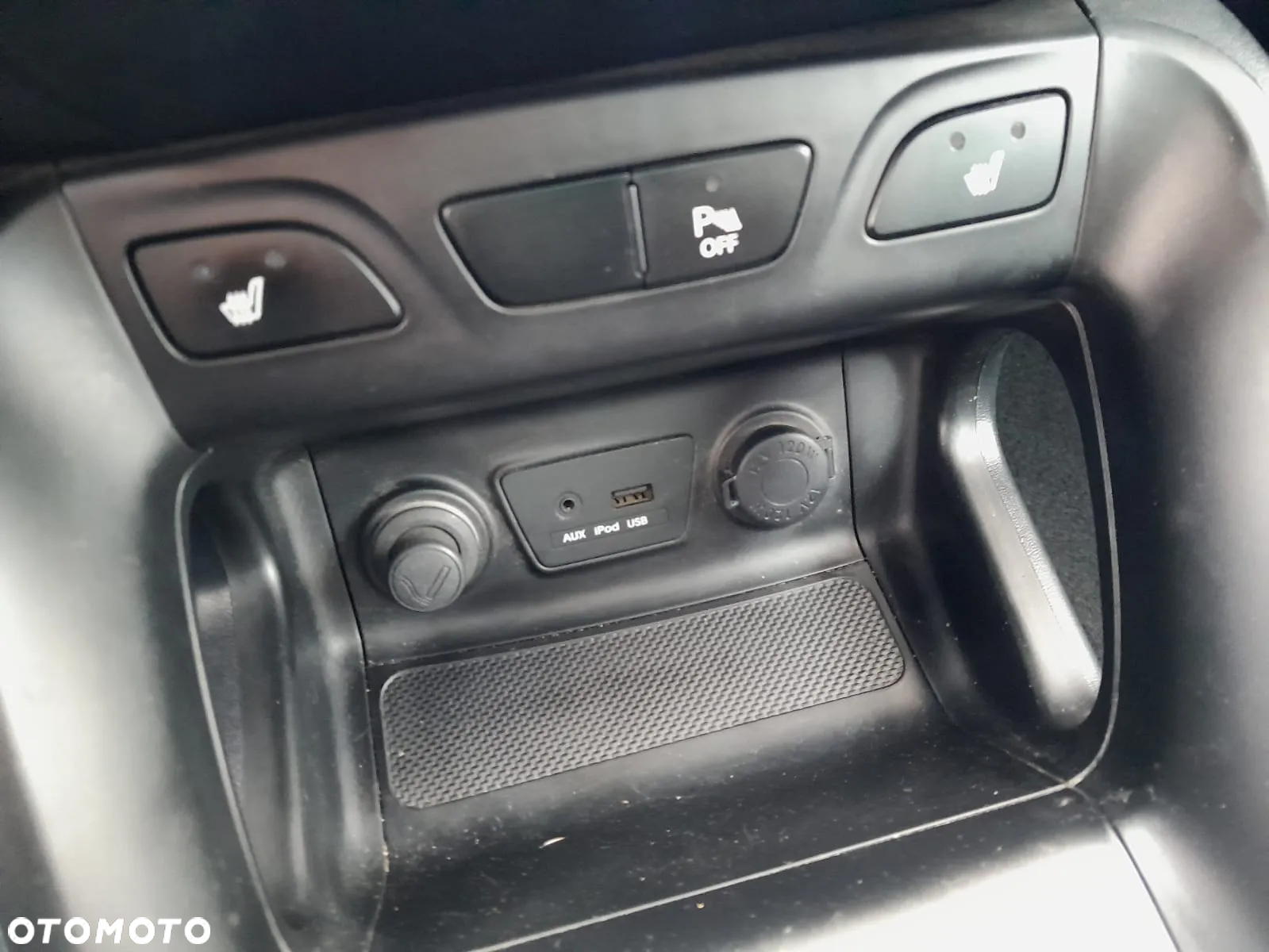 Hyundai ix35 2.0 Premium 2WD - 19