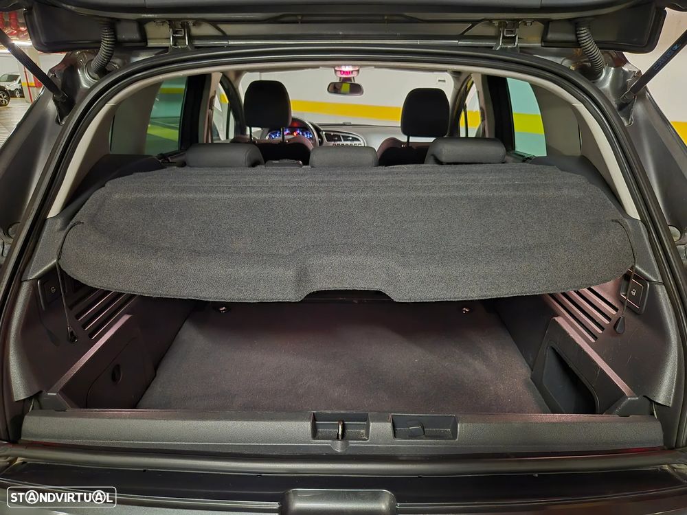 Peugeot 3008 1.6 HDi Active - 28