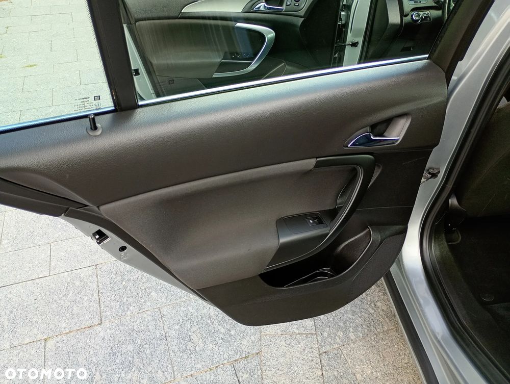 Opel Insignia 2.0 CDTI ecoFLEX - 25