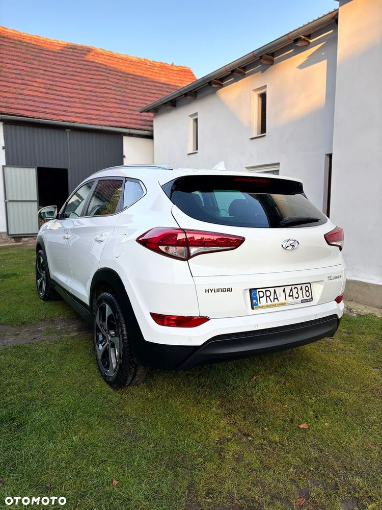 Hyundai Tucson - 4