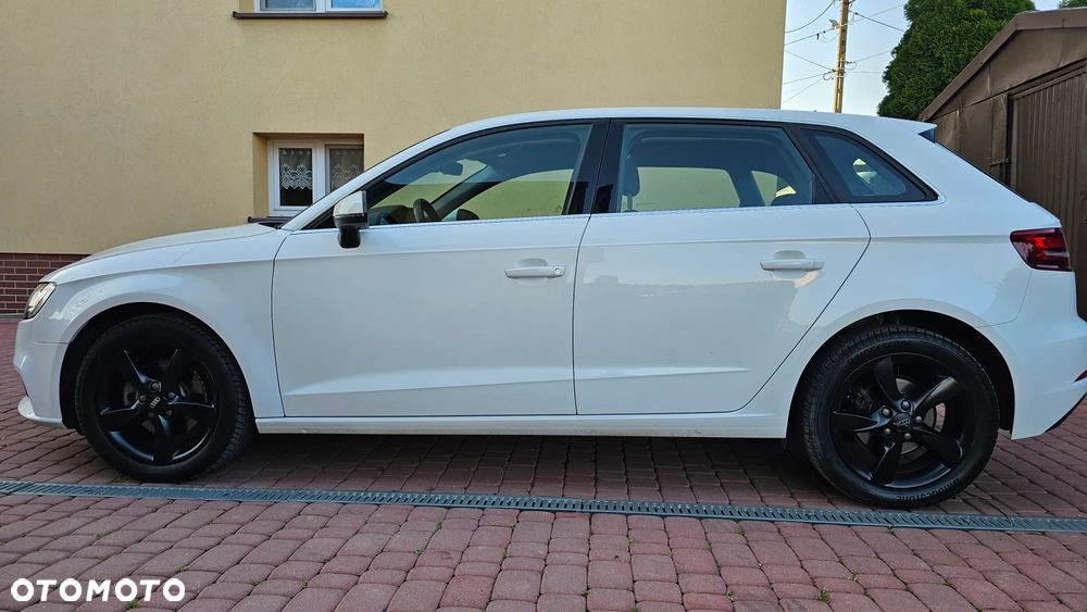 Audi A3 Sportback 1.6 TDI - 3