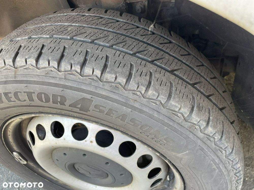 Volkswagen Transporter - 10