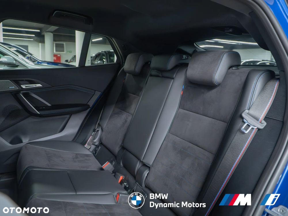 BMW iX2 eDrive20 - 27