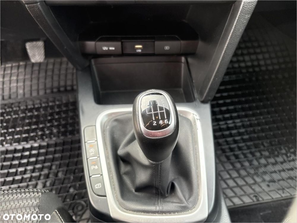 Kia Ceed 1.5 T-GDI M - 15