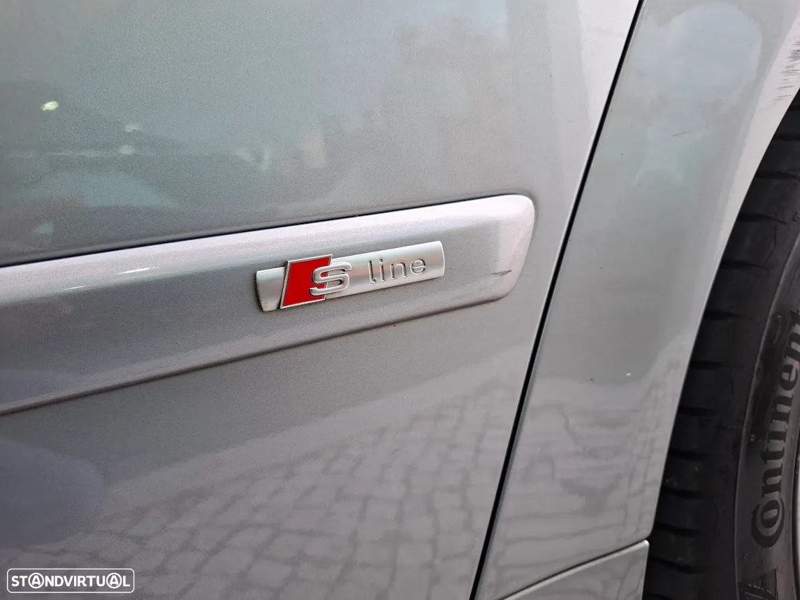 Audi A4 2.0 TDI S-line - 53