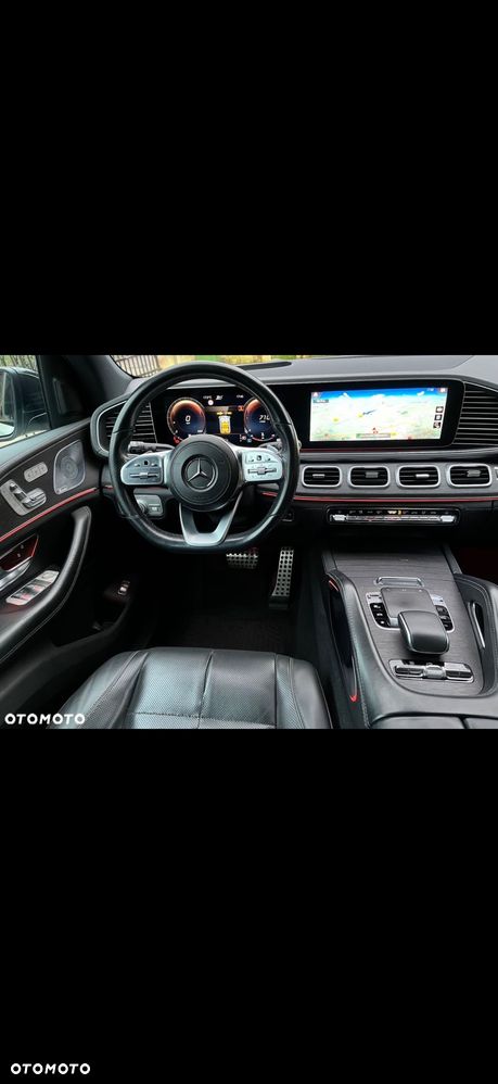 Mercedes-Benz GLS - 32