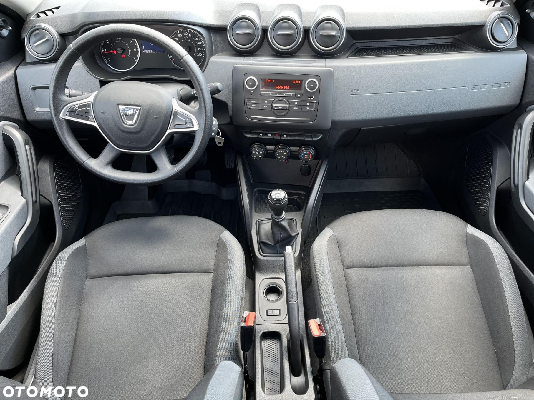 Dacia Duster 1.6 SCe Essential - 13