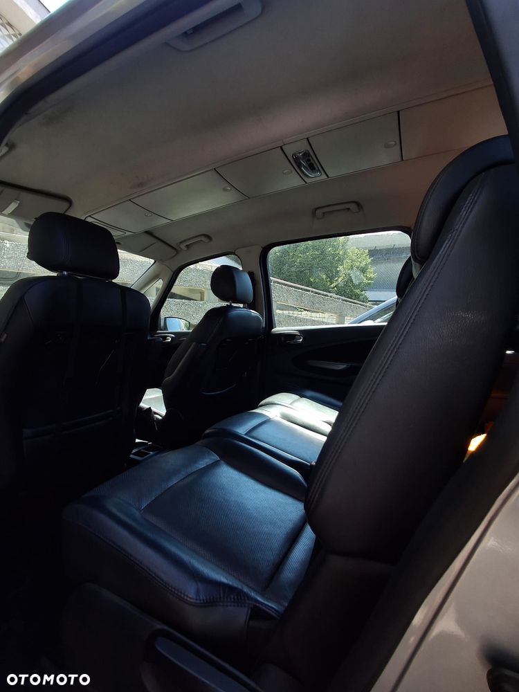 Ford Galaxy 2.0 TDCi Ghia - 10