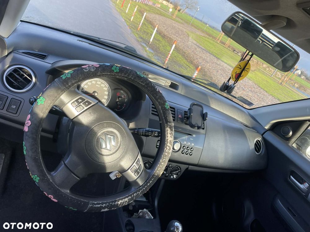 Suzuki Swift - 2