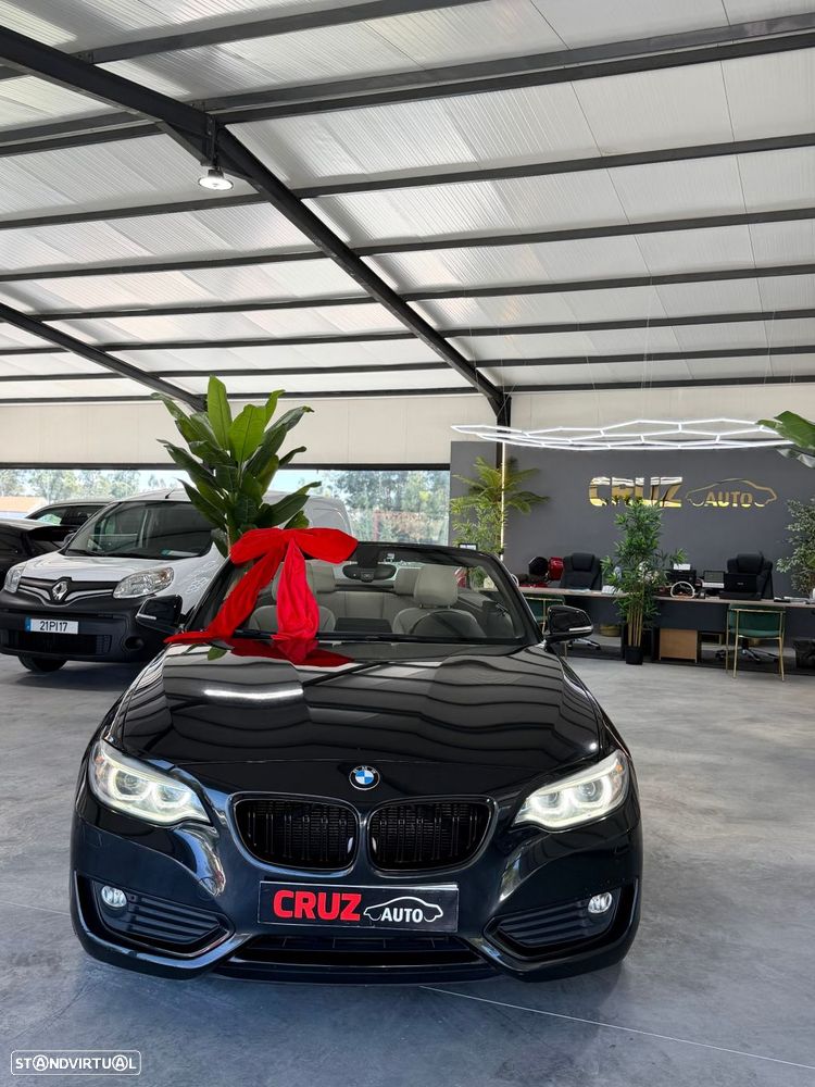 BMW 220 d Cabrio Pack M Auto - 28