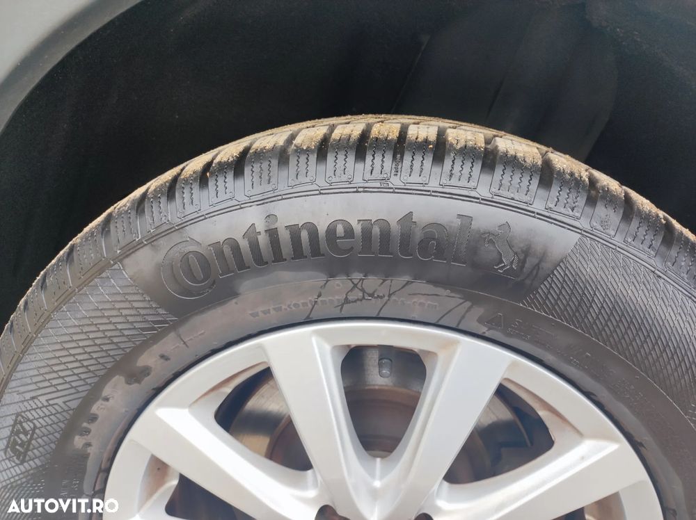 Ford Kuga 2.0 TDCi 4WD Powershift Titanium - 1