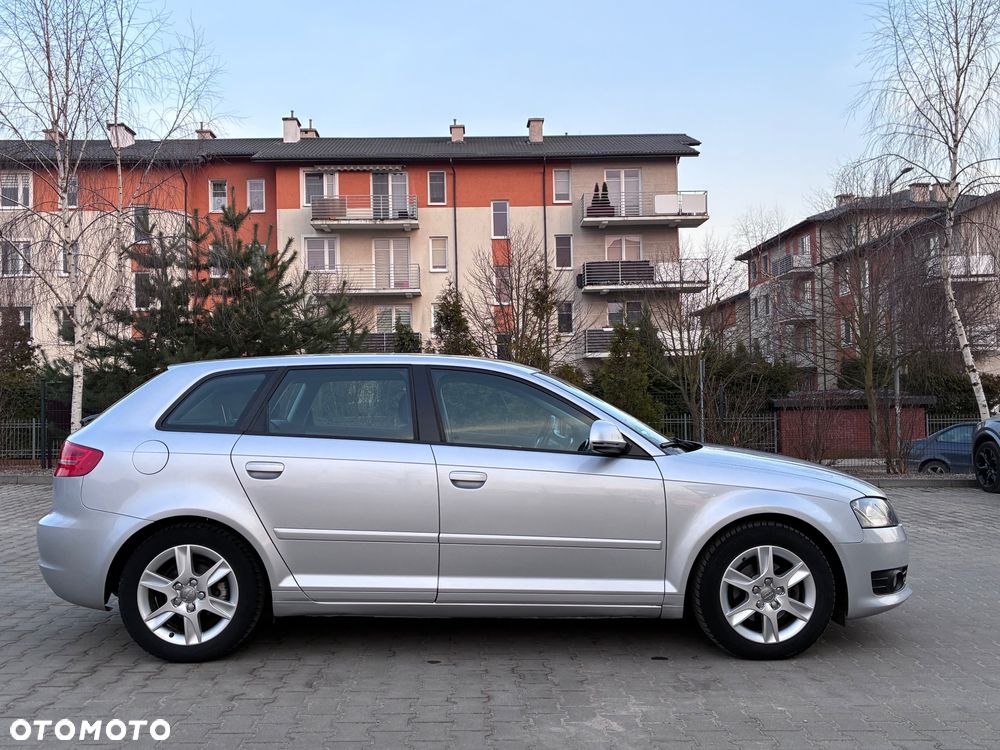 Audi A3 Sportback 1.6 Ambition - 13