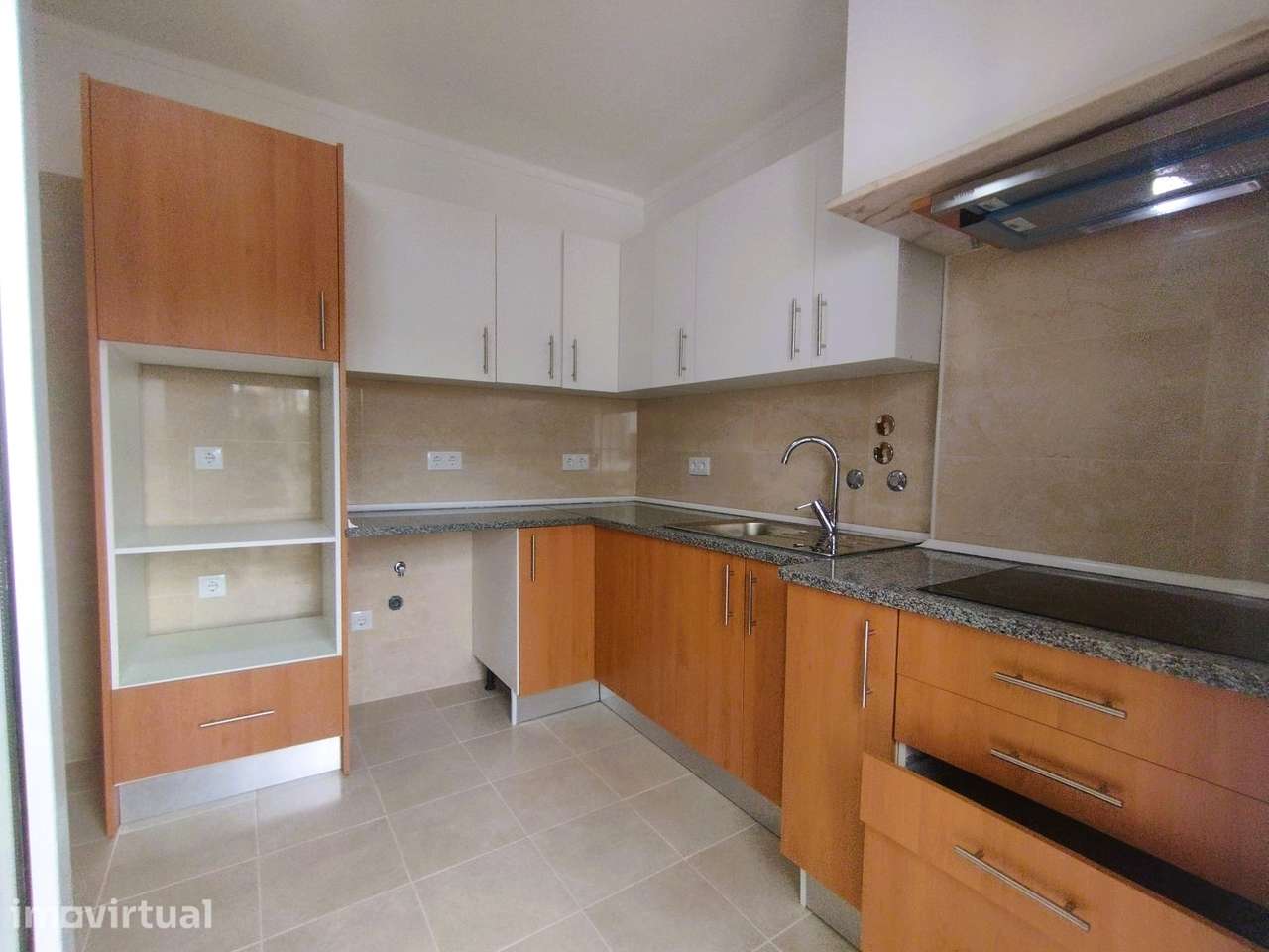 Apartamento T1, centro de Torres Vedras - Grande imagem: 4/25
