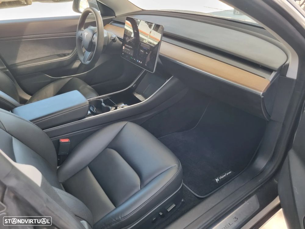Tesla Model 3 Standard Range Plus RWD - 11