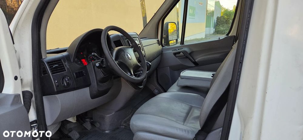 Volkswagen Crafter - 12