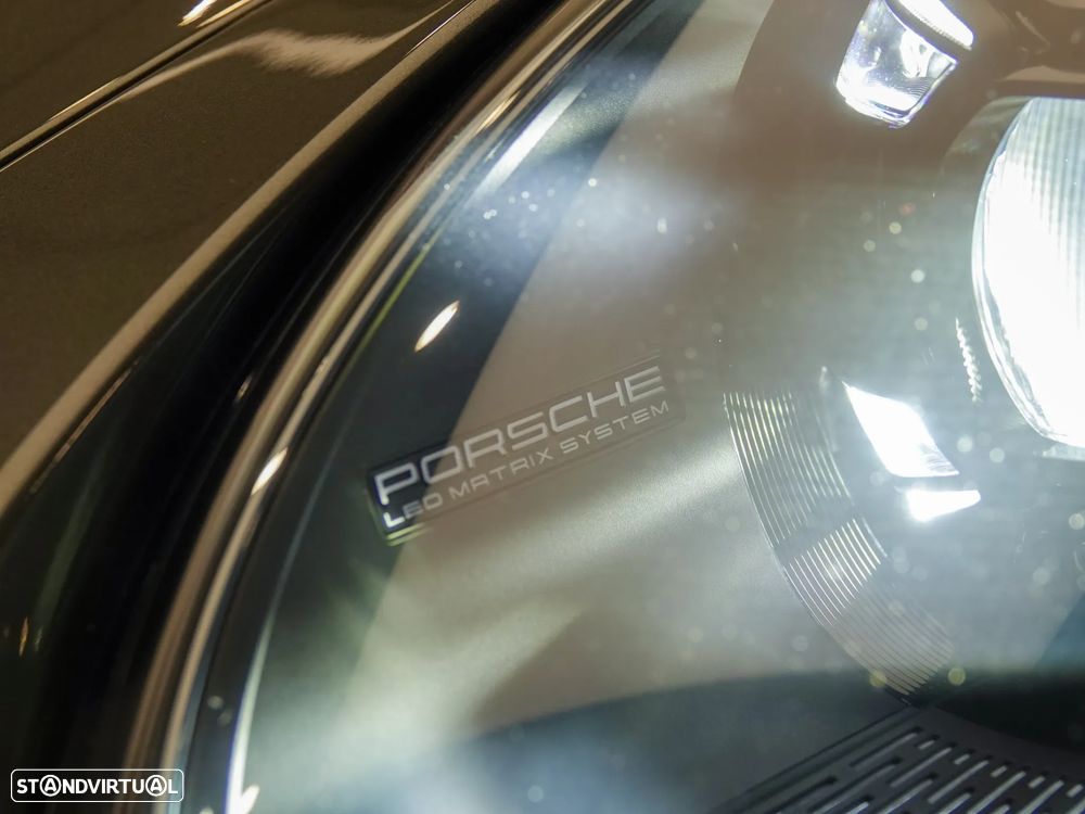Porsche 911 (992) Targa 4 GTS PDK - 19