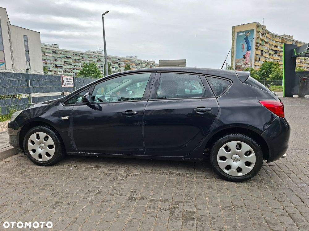 Opel Astra 1.4 Turbo - 4