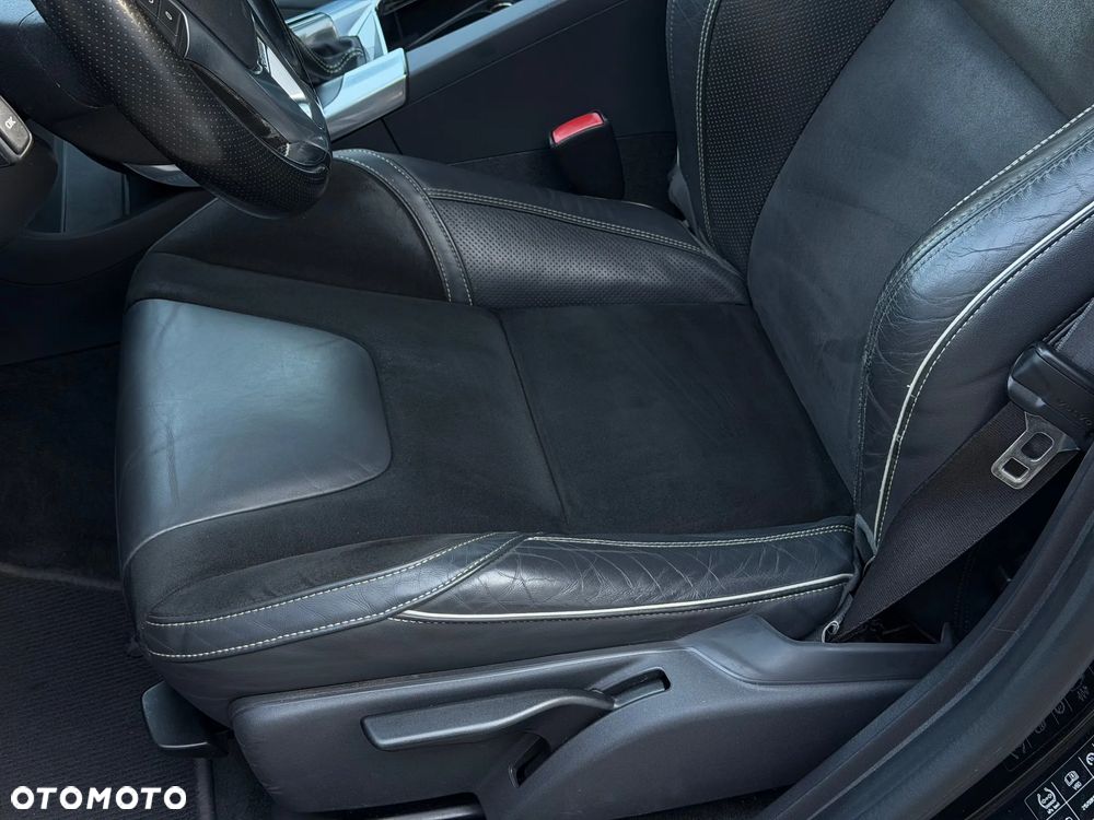 Volvo V60 D4 Drive-E R-Design Summum - 21