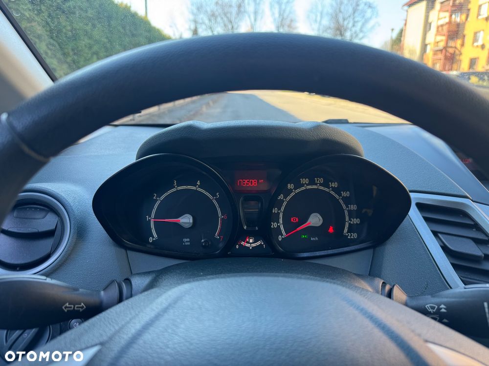 Ford Fiesta 1.25 Ambiente - 15