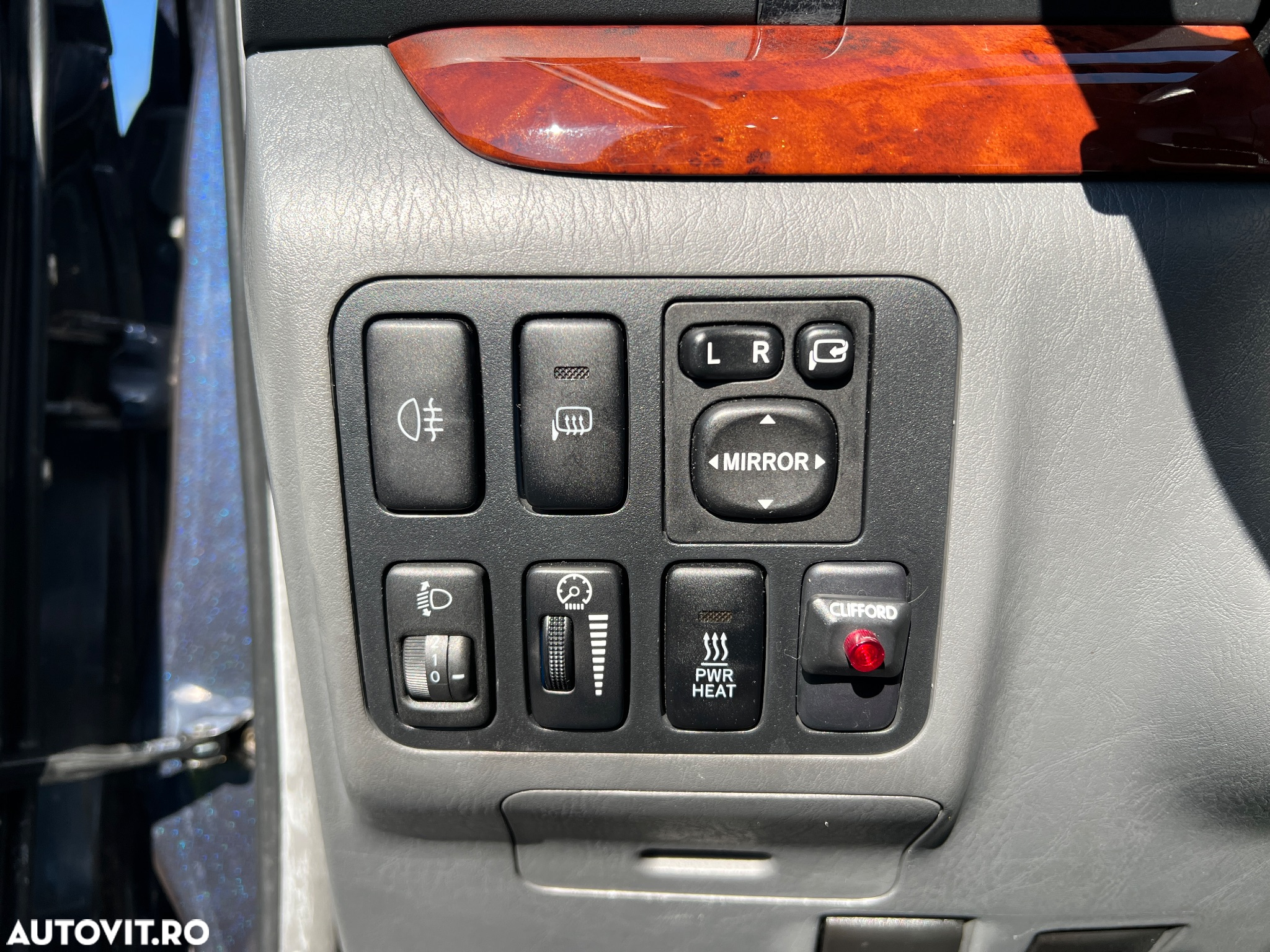 Toyota Land Cruiser 3.0 TD-4D Aut VX - 22