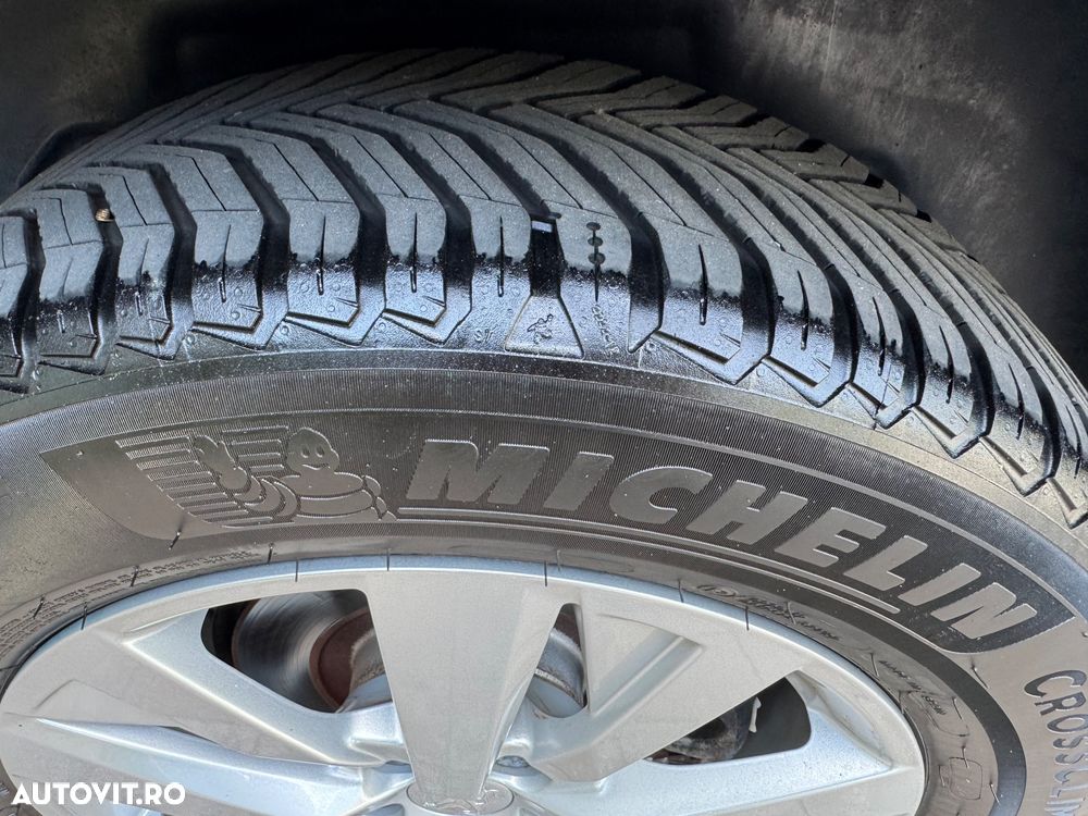 Peugeot 3008 PureTech 130 Stop & Start GPF EAT8 Allure Pack - 17