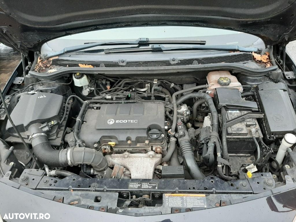 Ceasuri bord Opel Astra J 2011 Hatchback 1.4 TI - 2