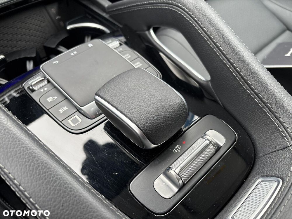 Mercedes-Benz GLE - 29