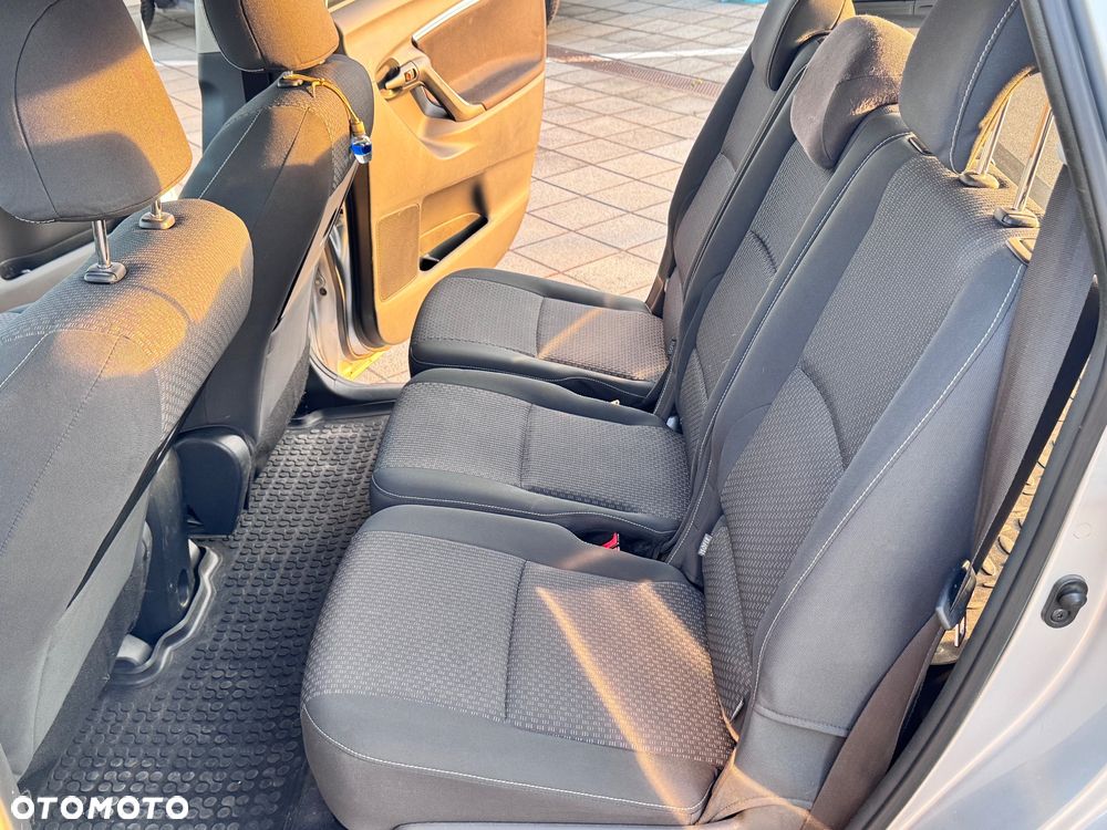 Toyota Verso 1.8 Premium - 6