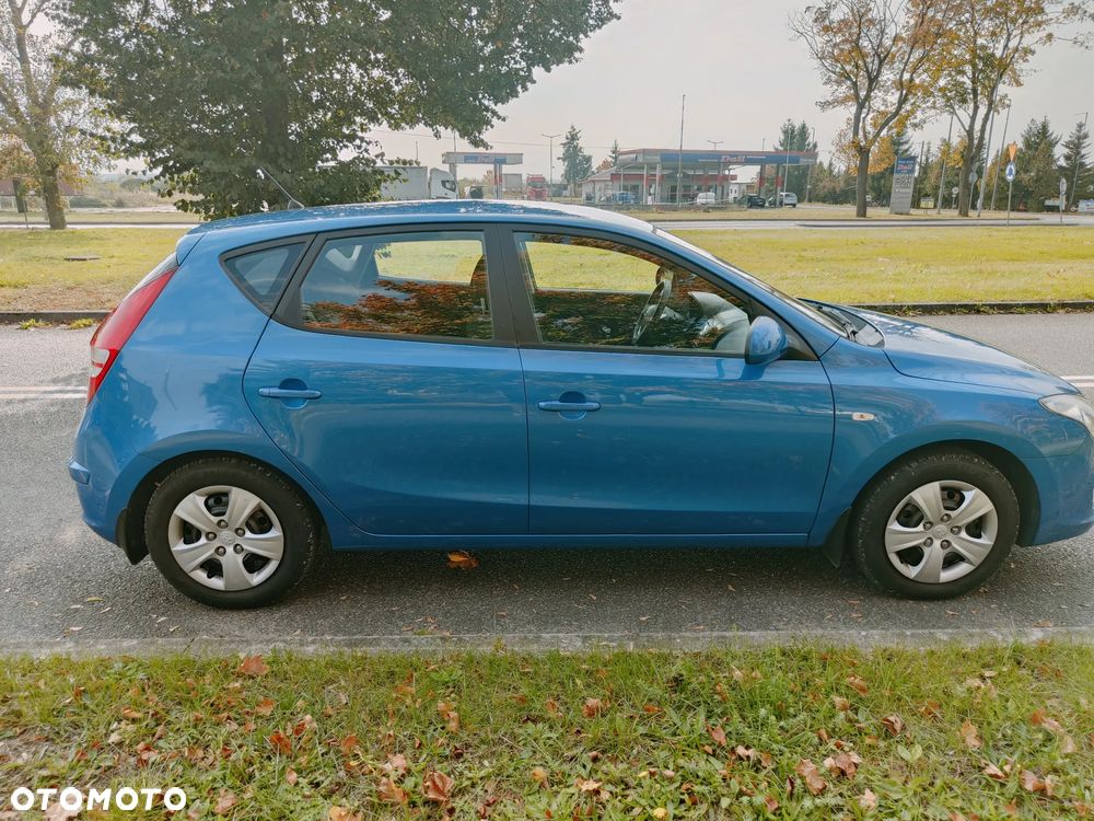 Hyundai I30 2010 photo 4