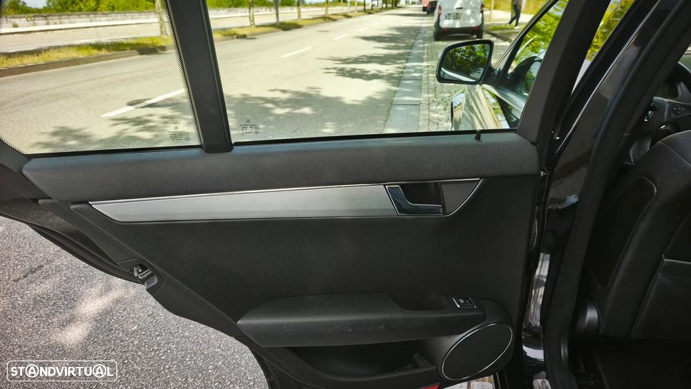 Mercedes-Benz C 220 CDi Avantgarde Aut. - 34