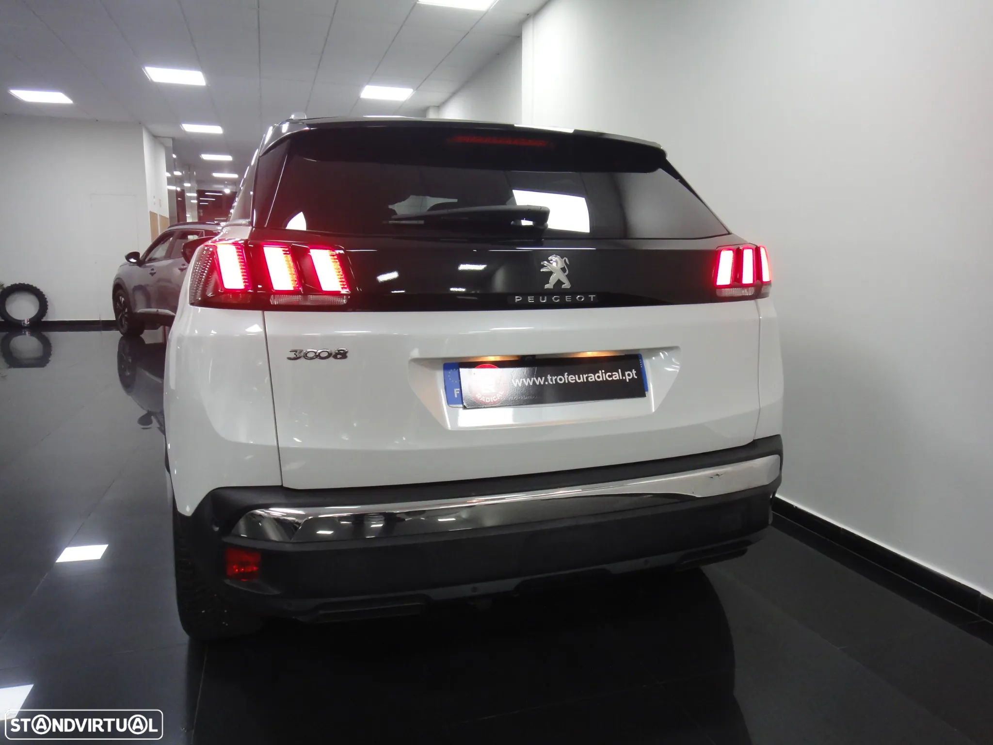Peugeot 3008 1.2 PureTech Allure EAT8 - 7