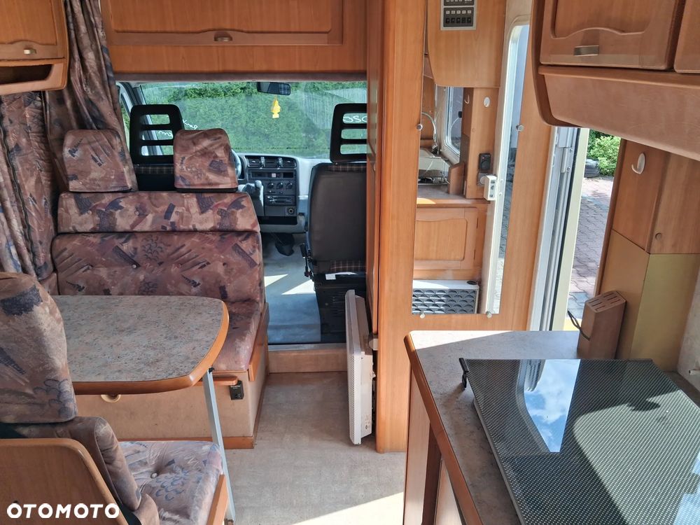 Toyota Hilux polycompsit loge mobile - 4