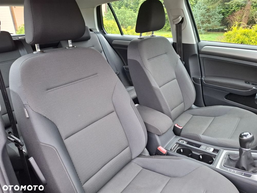 Volkswagen Golf - 13