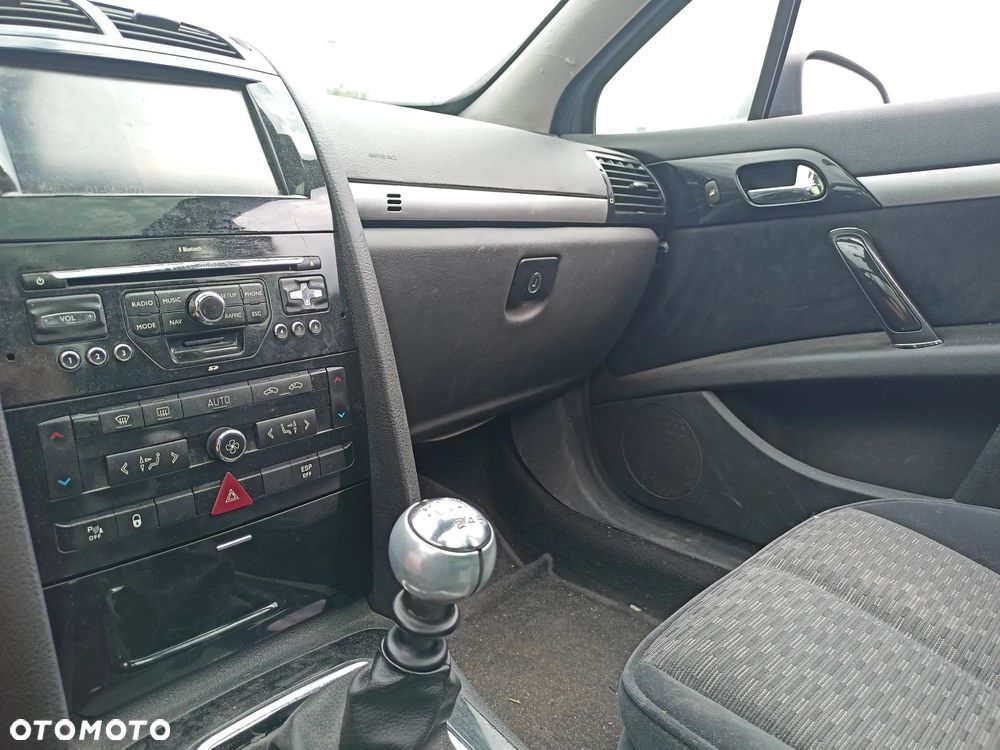 Peugeot 407 - 12