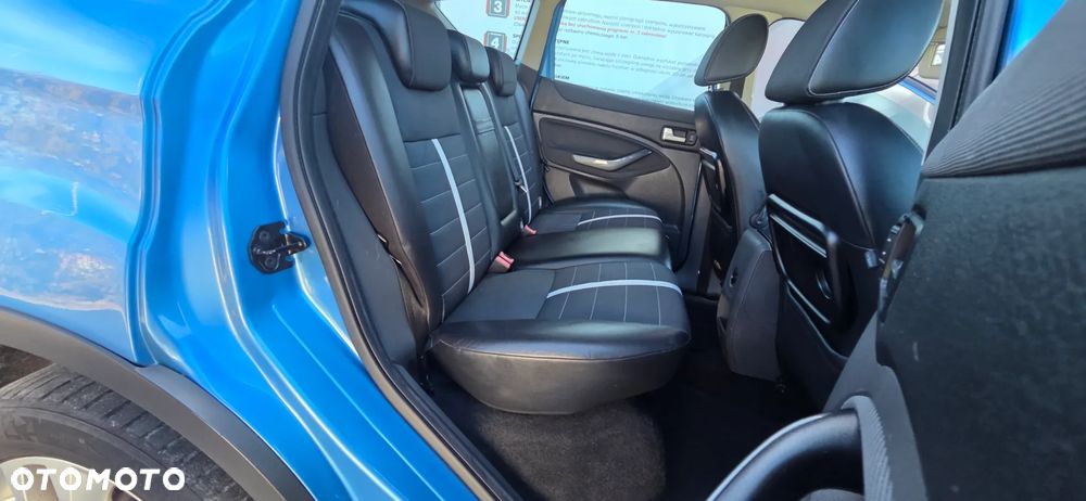 Ford Kuga 2.0 TDCi 2x4 Titanium - 31