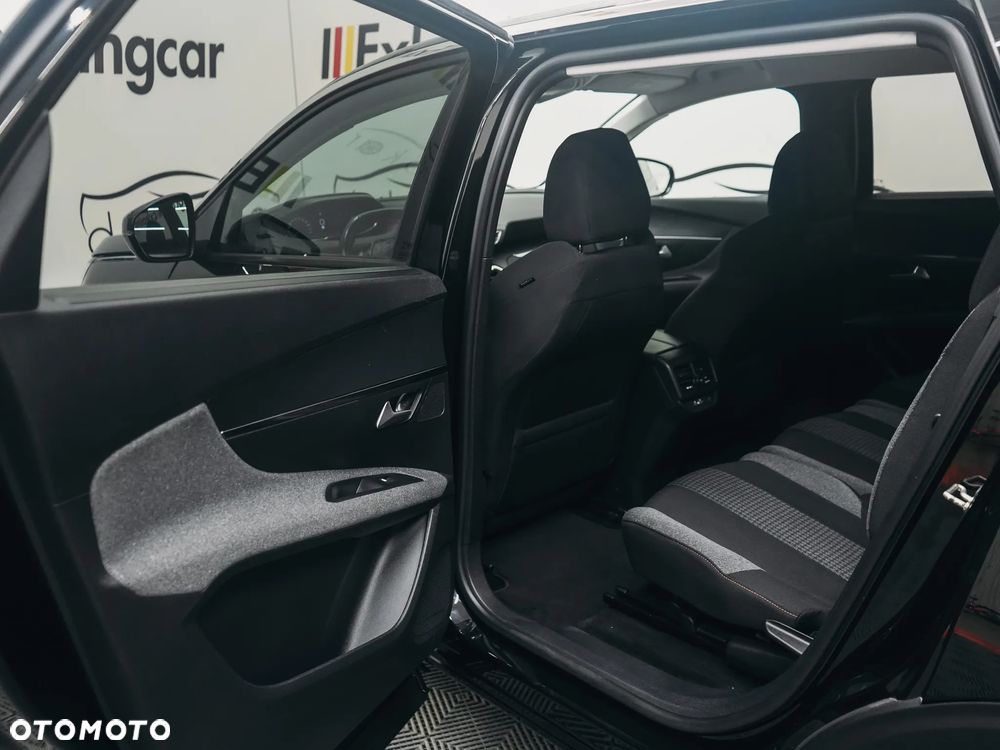Peugeot 5008 - 29