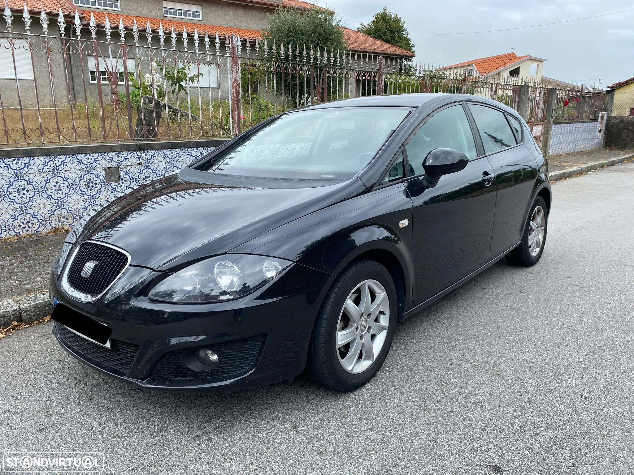 SEAT Leon 1.6 TDI DPF Ecomotive Reference - 10
