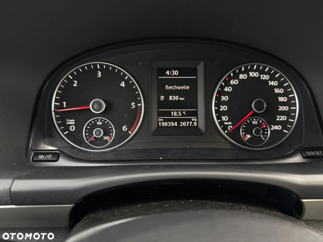 Volkswagen Touran 1.6 TDI DPF BlueMot Comfortline - 6