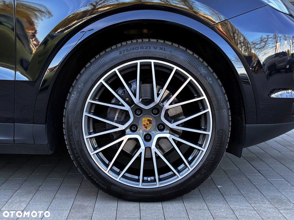 Porsche Cayenne - 18