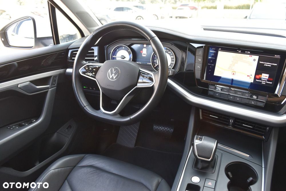 Volkswagen Touareg - 11