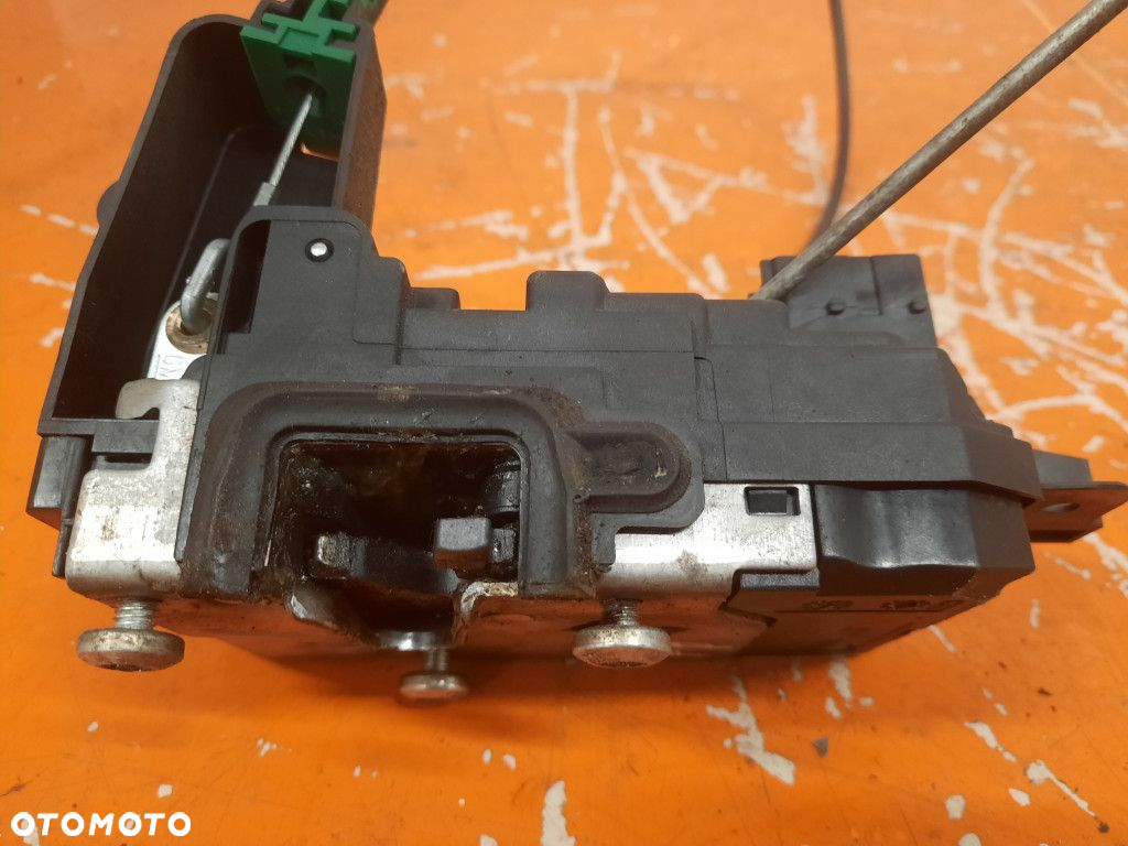 OPEL ASTRA H 04-07 ZAMEK DRZWI PRZÓD PRAWY 41432091 Y547 - 5