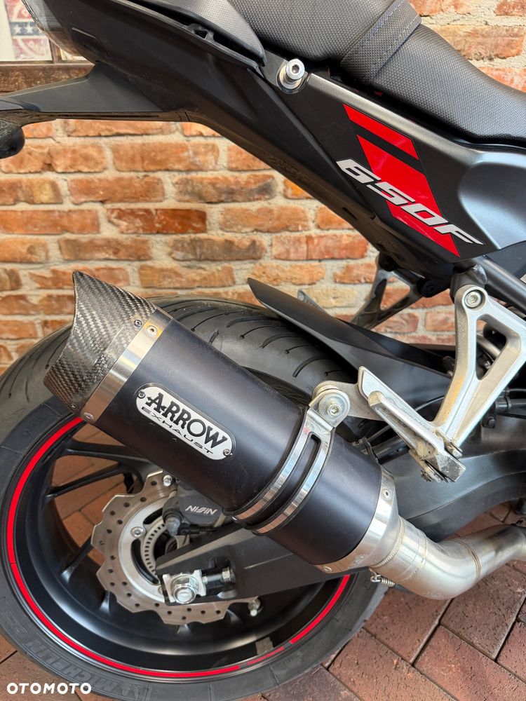 Honda CBF - 4