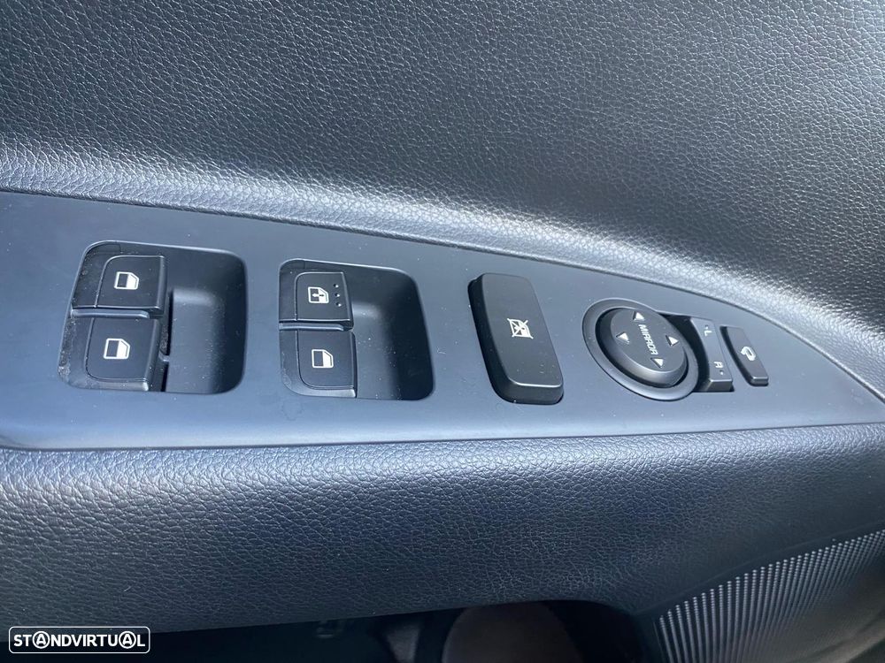 Kia Stonic 1.0 T-GDI Drive - 6