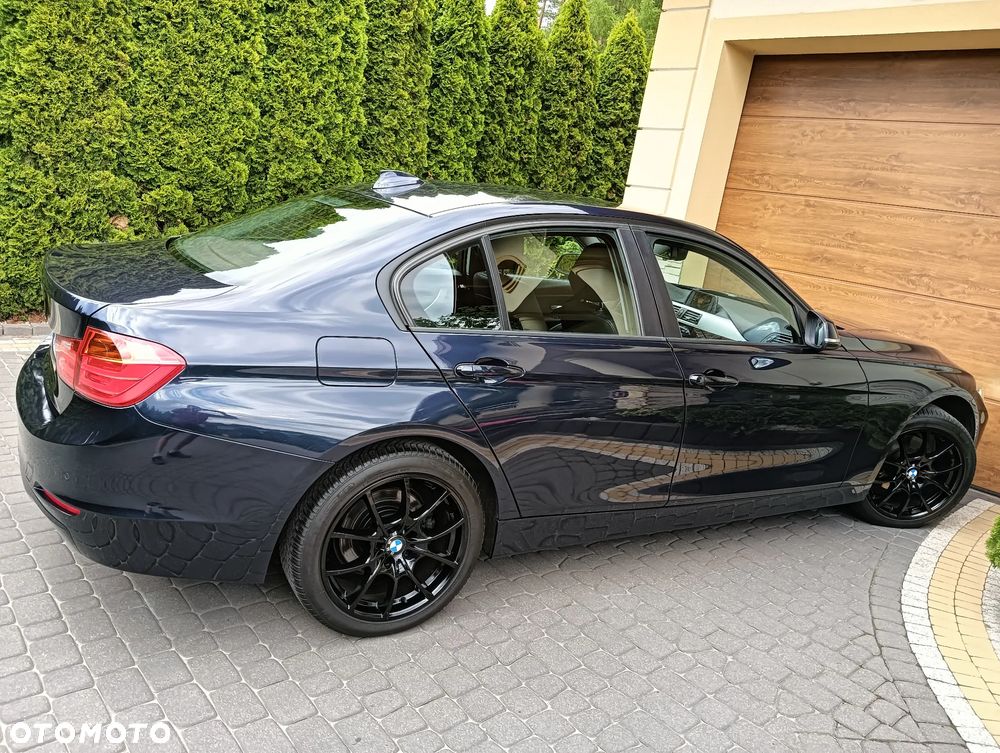 BMW Seria 3 - 14
