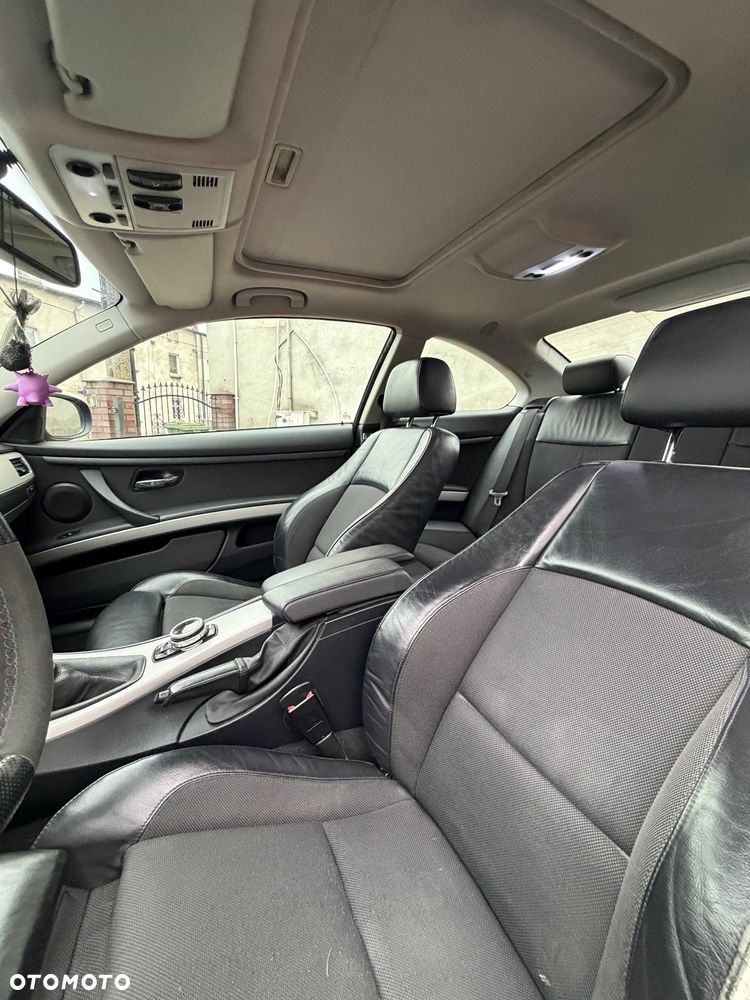 BMW Seria 3 320d - 12