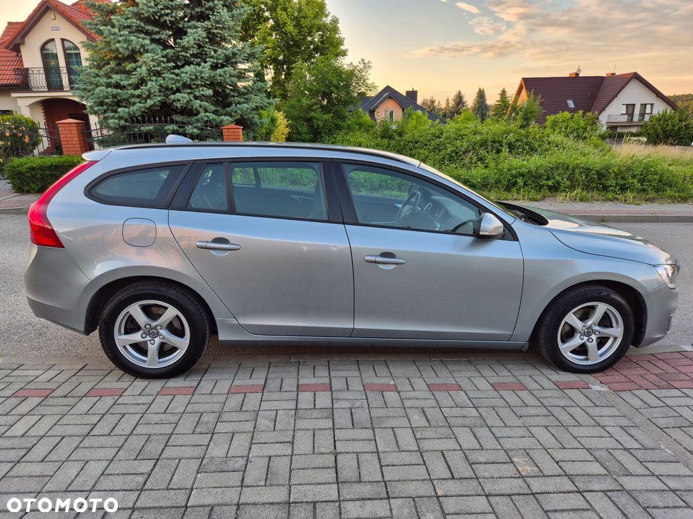 Volvo V60 D2 Drive-E Momentum - 7