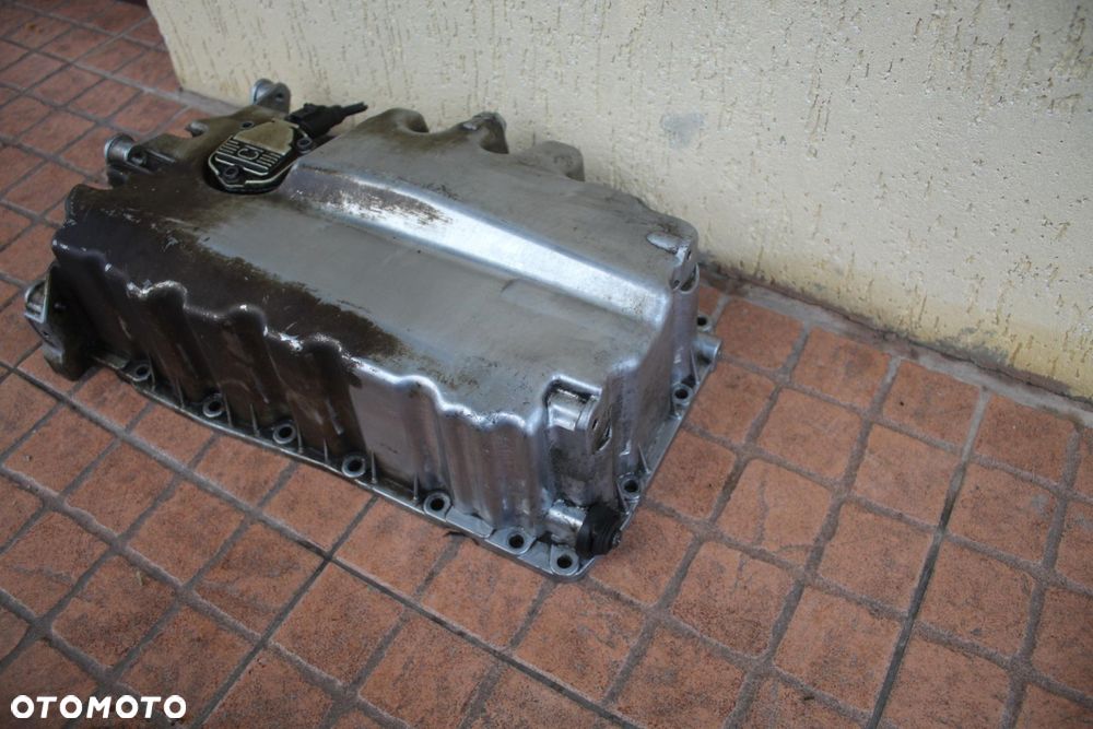 MISKA OLEJU VW PASSAT B6 2.0 TDI - 4