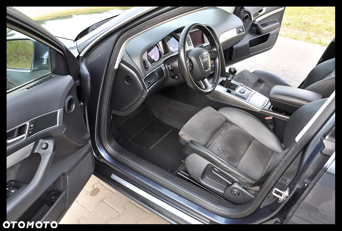 Audi A6 Avant 2.4 quattro - 22
