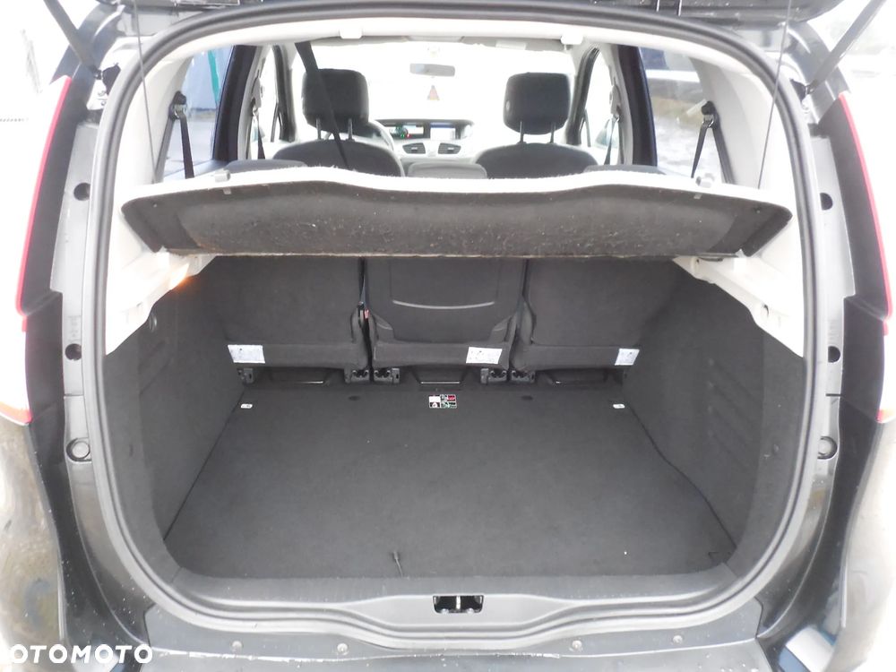 Renault Scenic 1.6 16V 110 Authentique - 11