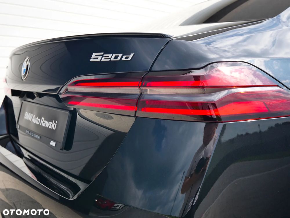 BMW Seria 5 520d xDrive mHEV M Sport - 11
